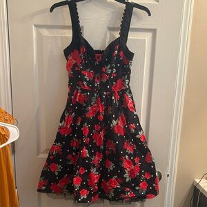 Hot Topic Black and Red Floral Dress